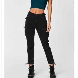 Straight Leg Cargo Carmar Pants